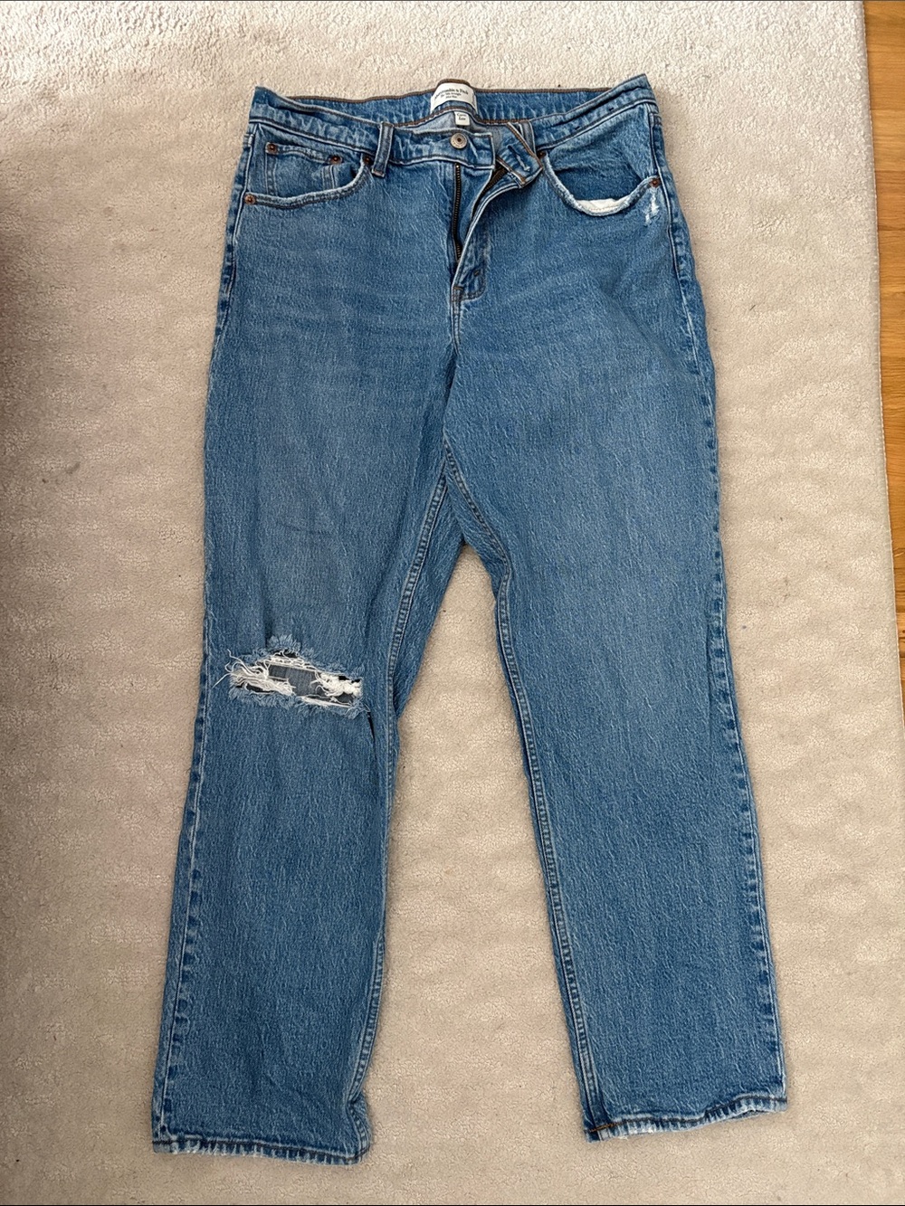 Abercrombie & Fitch Light Blue '90s Straight Mid-Rise Jeans